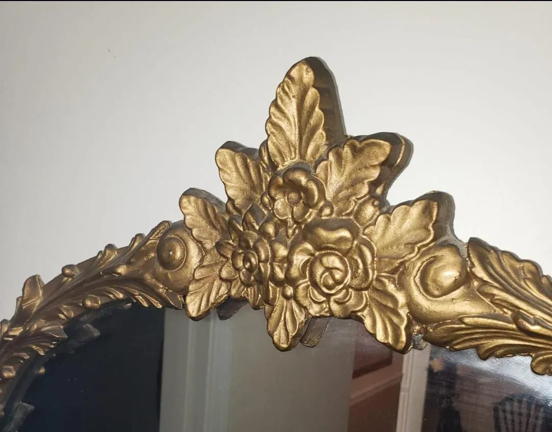 1940s Giltwood Heirloom Mirror - 3