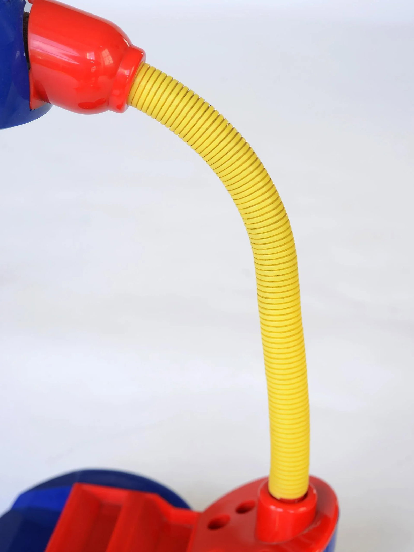 Vintage 1980s Postmodern Memphis Style Tricolor Plastic Desk Lamp - 7