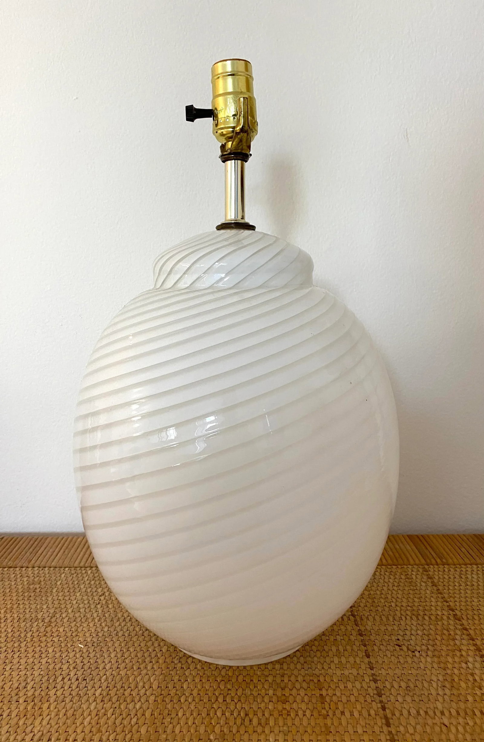 Vintage 1960s Vetri Italian Murano Swirl Table Lamp - 8
