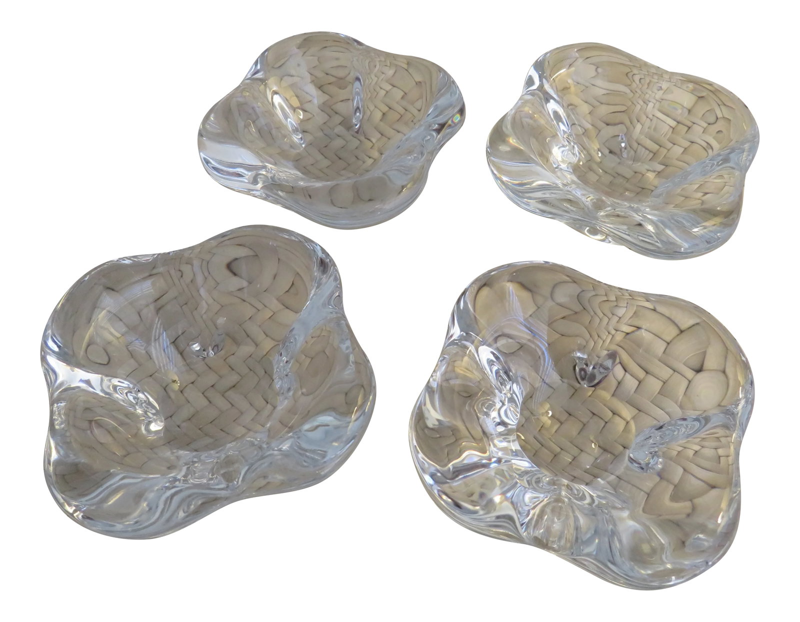 Mid-Century Baccarat Crystal France Salt Cellars - Set of 4 in Original Box: Mid-Century Baccarat Crystal France Salt Cellars - Set of 4 in Original Box CONDITION: Very good vintage condition. Please see photos and detailed description below. DIMENSIONS: Box is 6"square x 1.5"