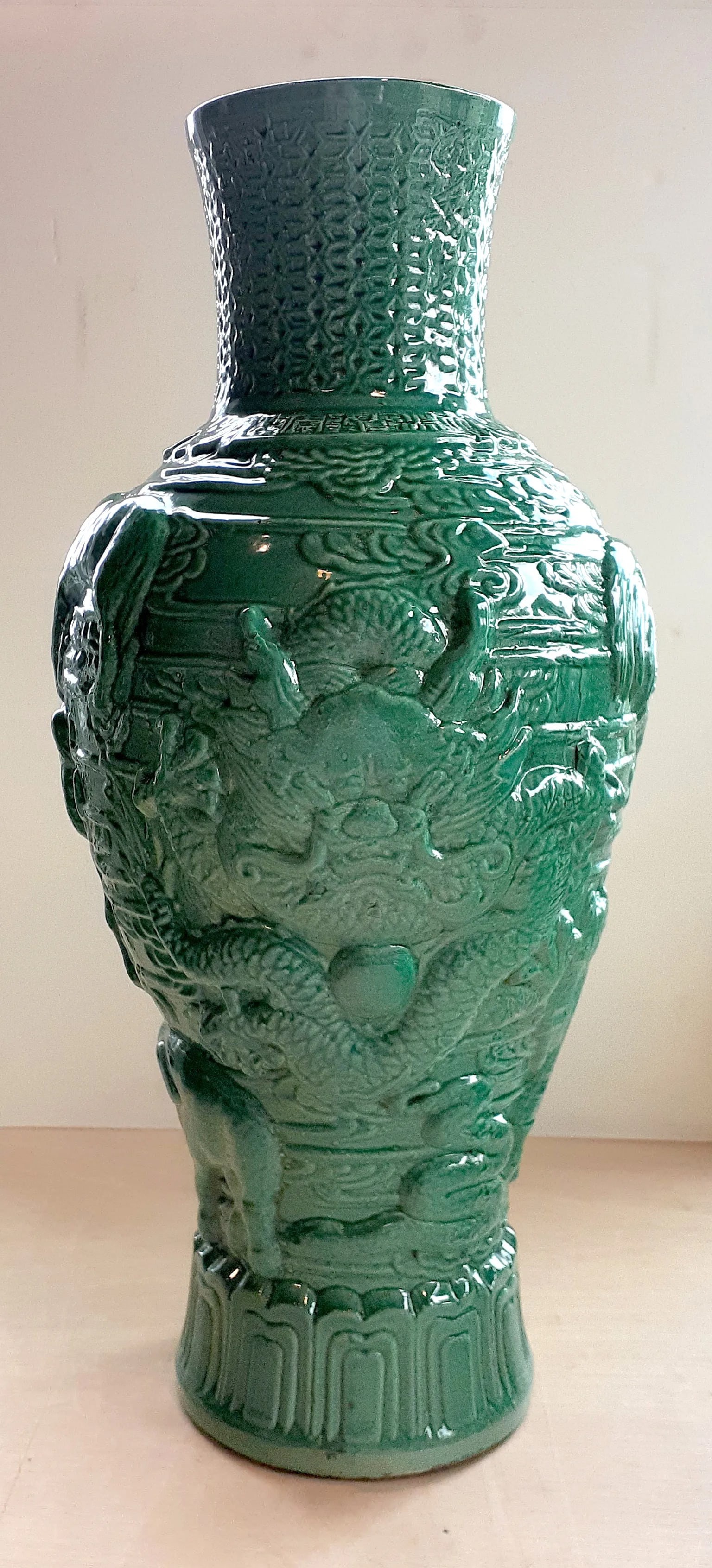 Early 20th Century Chinese Porcelain Famille Verte Shengxiao Vase - 2