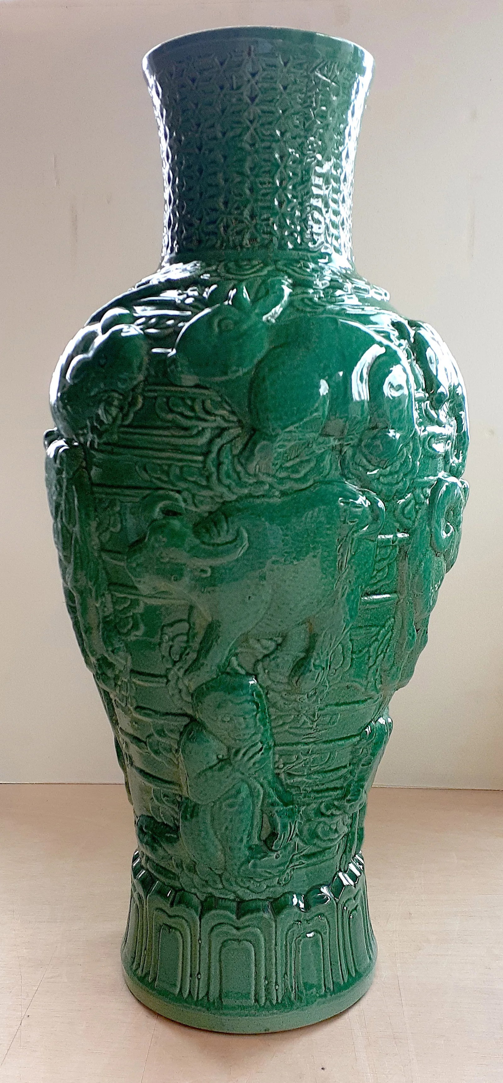 Early 20th Century Chinese Porcelain Famille Verte Shengxiao Vase - 5