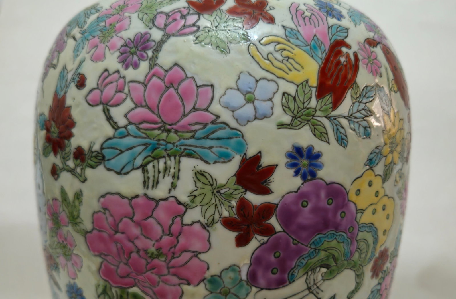 Mid Century Chinese Mille Fleurs Porcelain Vase - 10