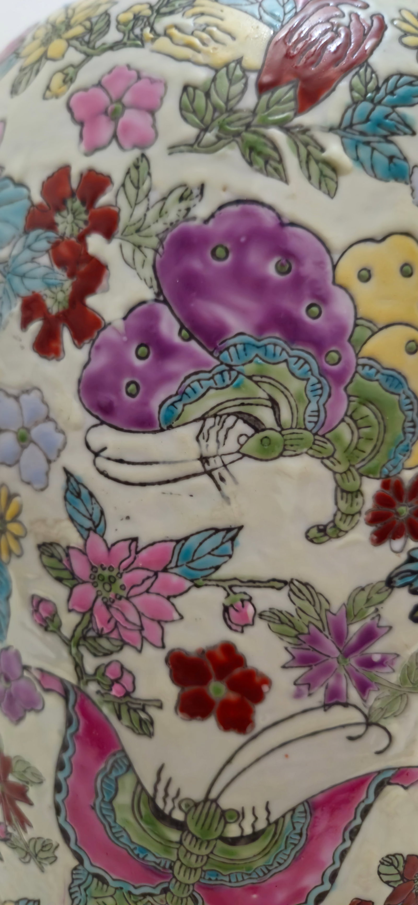 Mid Century Chinese Mille Fleurs Porcelain Vase - 11