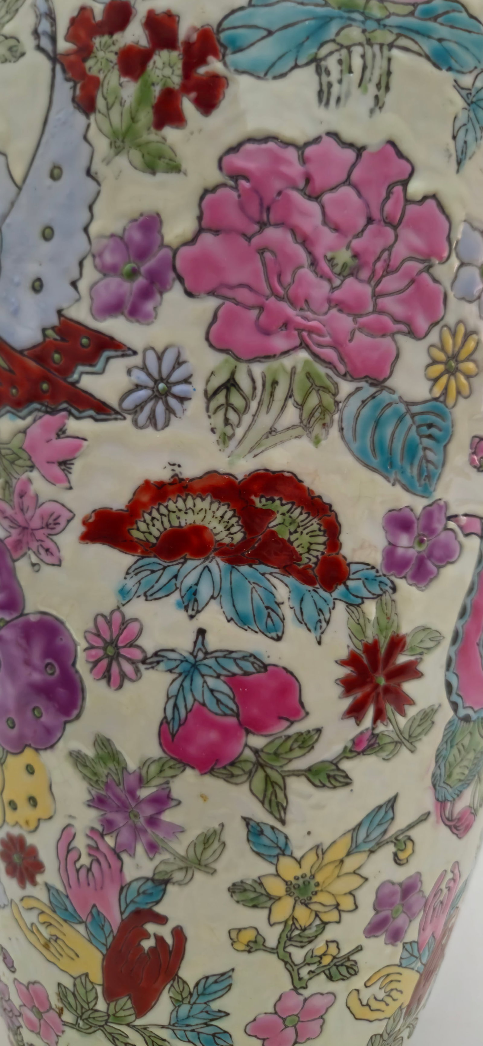 Mid Century Chinese Mille Fleurs Porcelain Vase - 12
