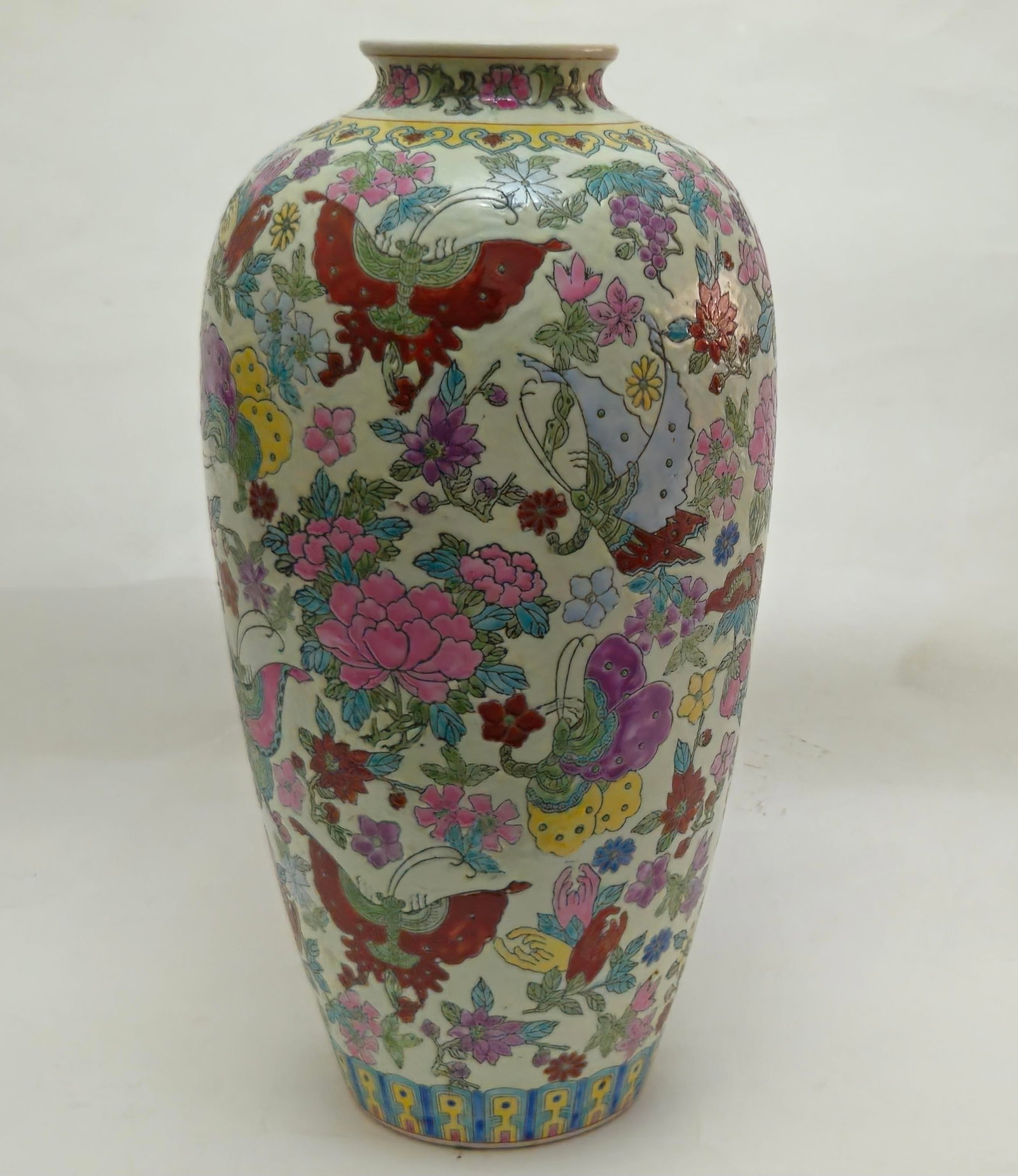 Mid Century Chinese Mille Fleurs Porcelain Vase - 2