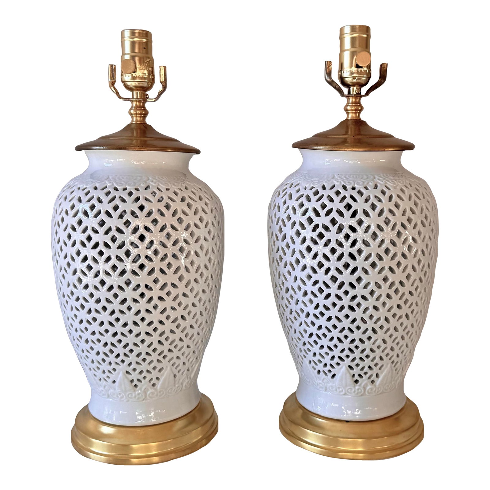 Late 20th Century Chinese Bok Choy Porcelain Cut Out Lattice Table Lamps With Brass Accents: A Pair (1 of 11)