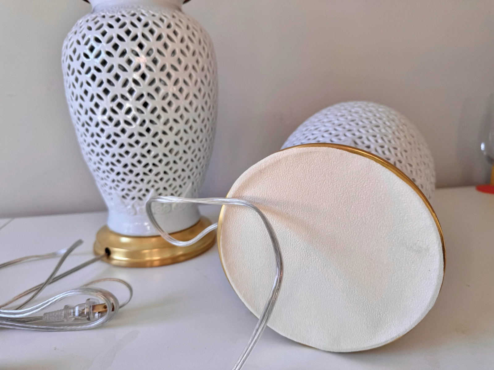 Late 20th Century Chinese Bok Choy Porcelain Cut Out Lattice Table Lamps With Brass Accents: A Pair - 8
