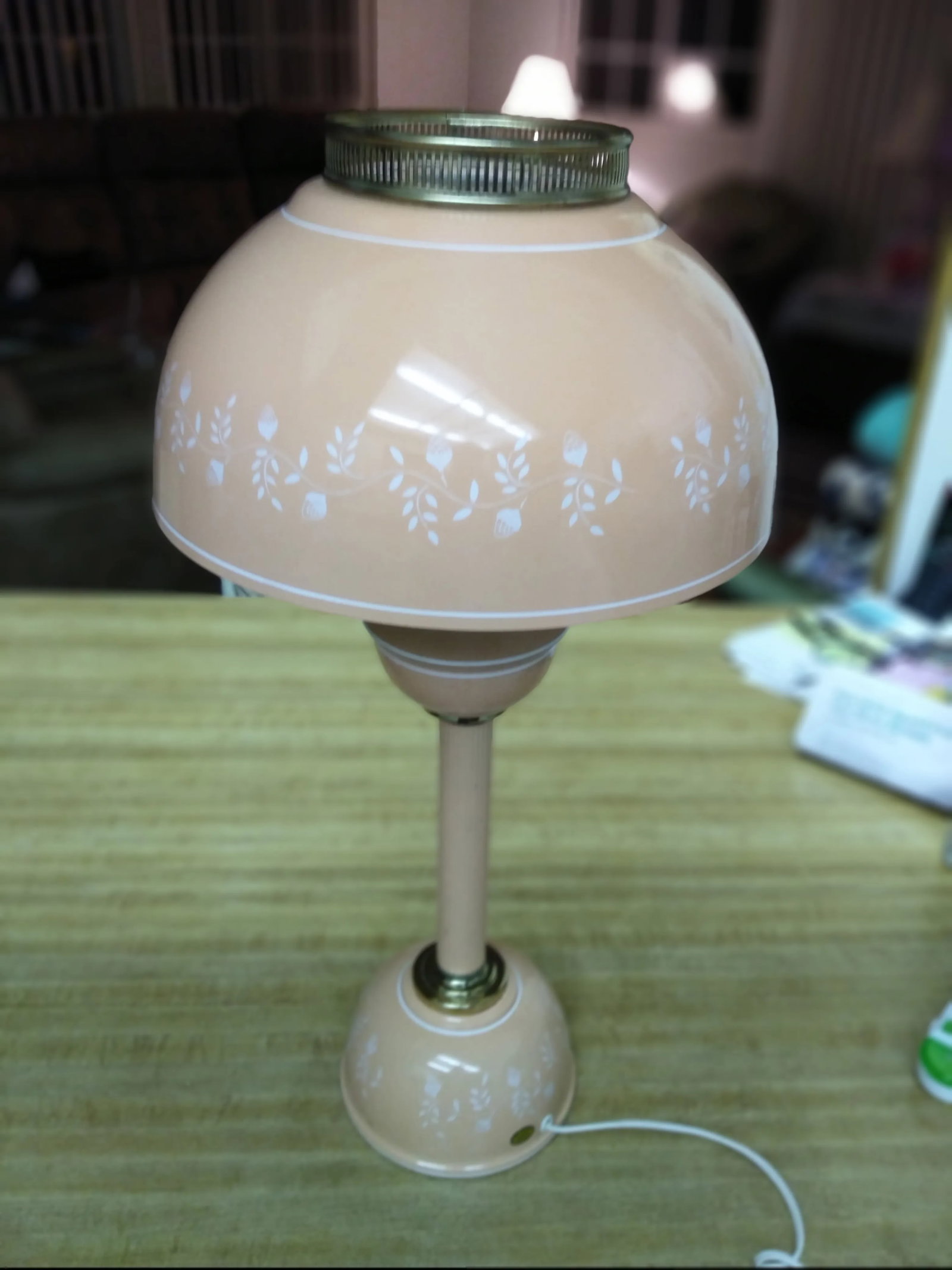 1950s Metal and Brass Toleware Table Lamp - 10