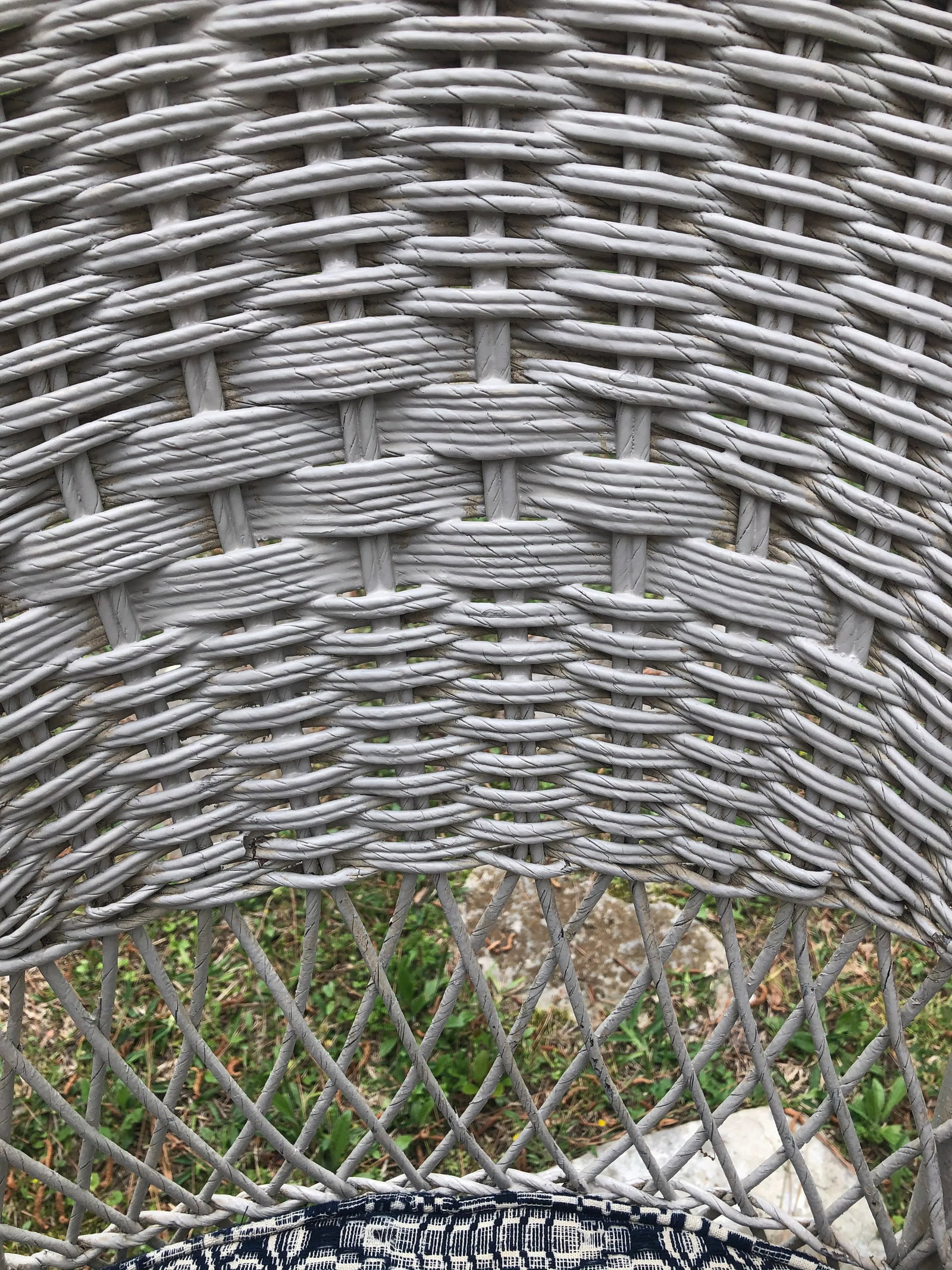 Vintage White Wicker Chair With Vintage Coverlet Cushion - 7