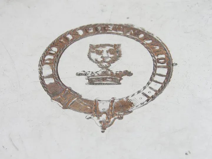 Early 19th Century Oval Serving Tray Lion Armorial Family Crest - 5