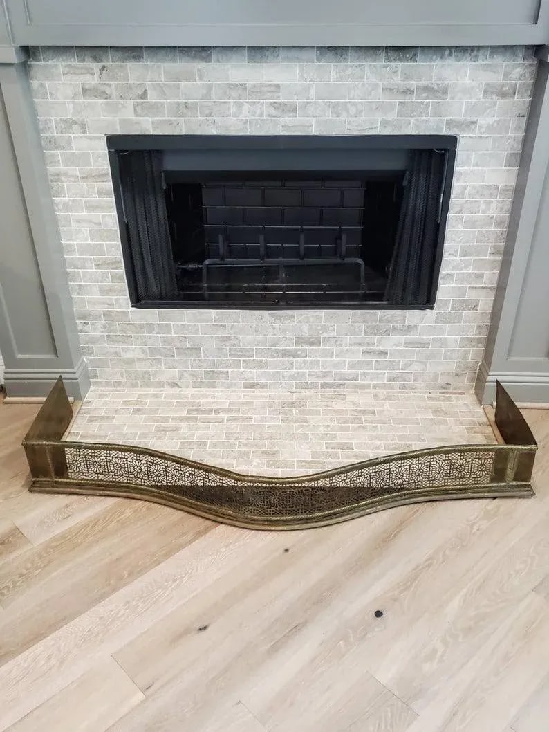 Large 18th/19th Century English Brass Fireplace Fender - 3