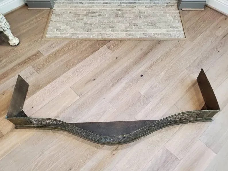 Large 18th/19th Century English Brass Fireplace Fender - 9