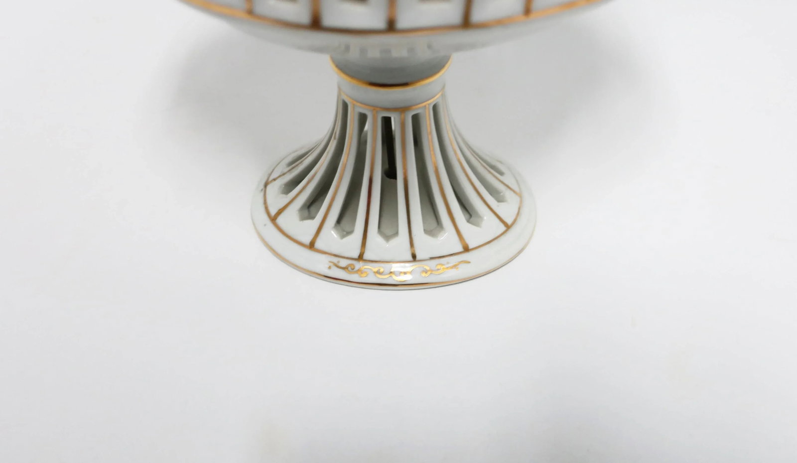 French White and Gold Pierced Porcelain Compote Basket - 11