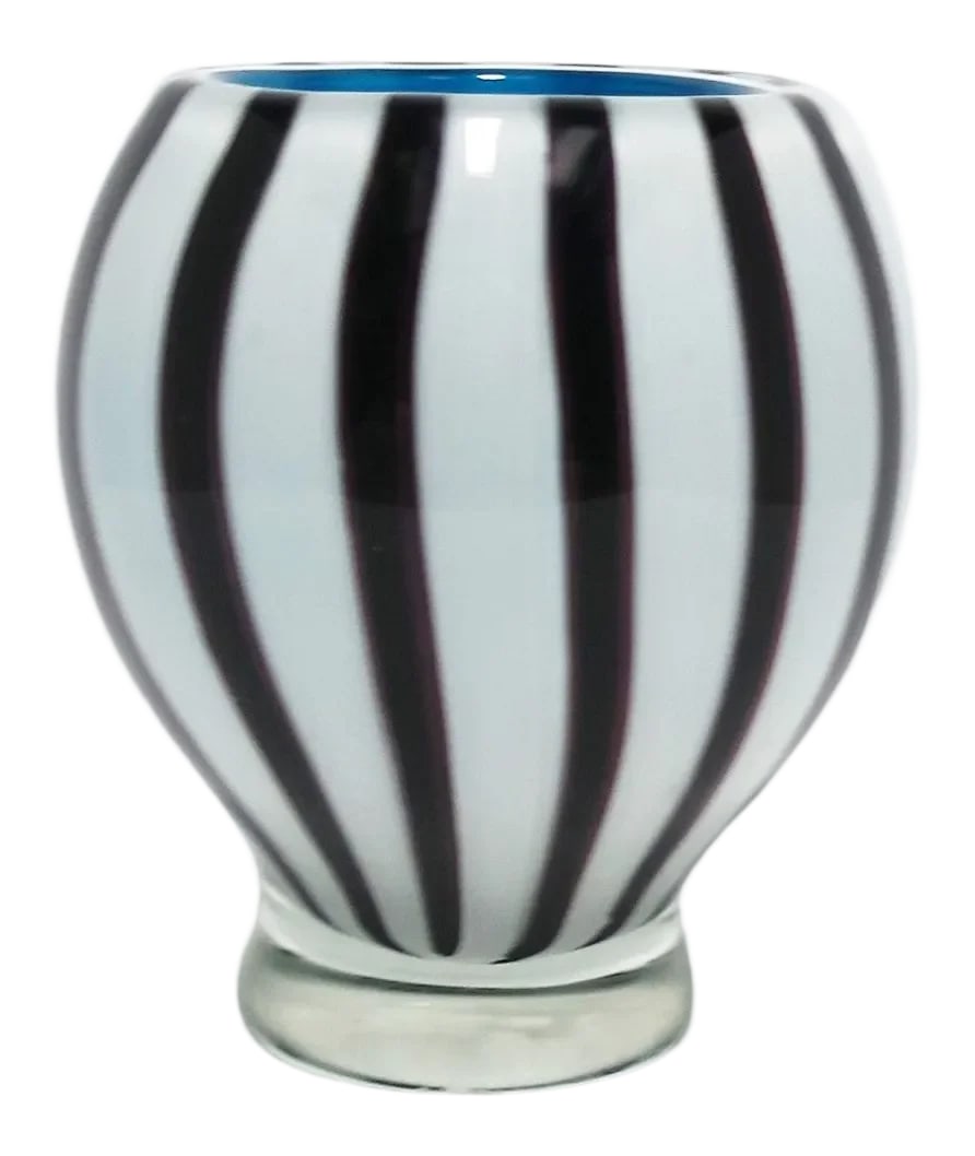Italian Murano Art Glass Vase in Black and White (1 of 11)
