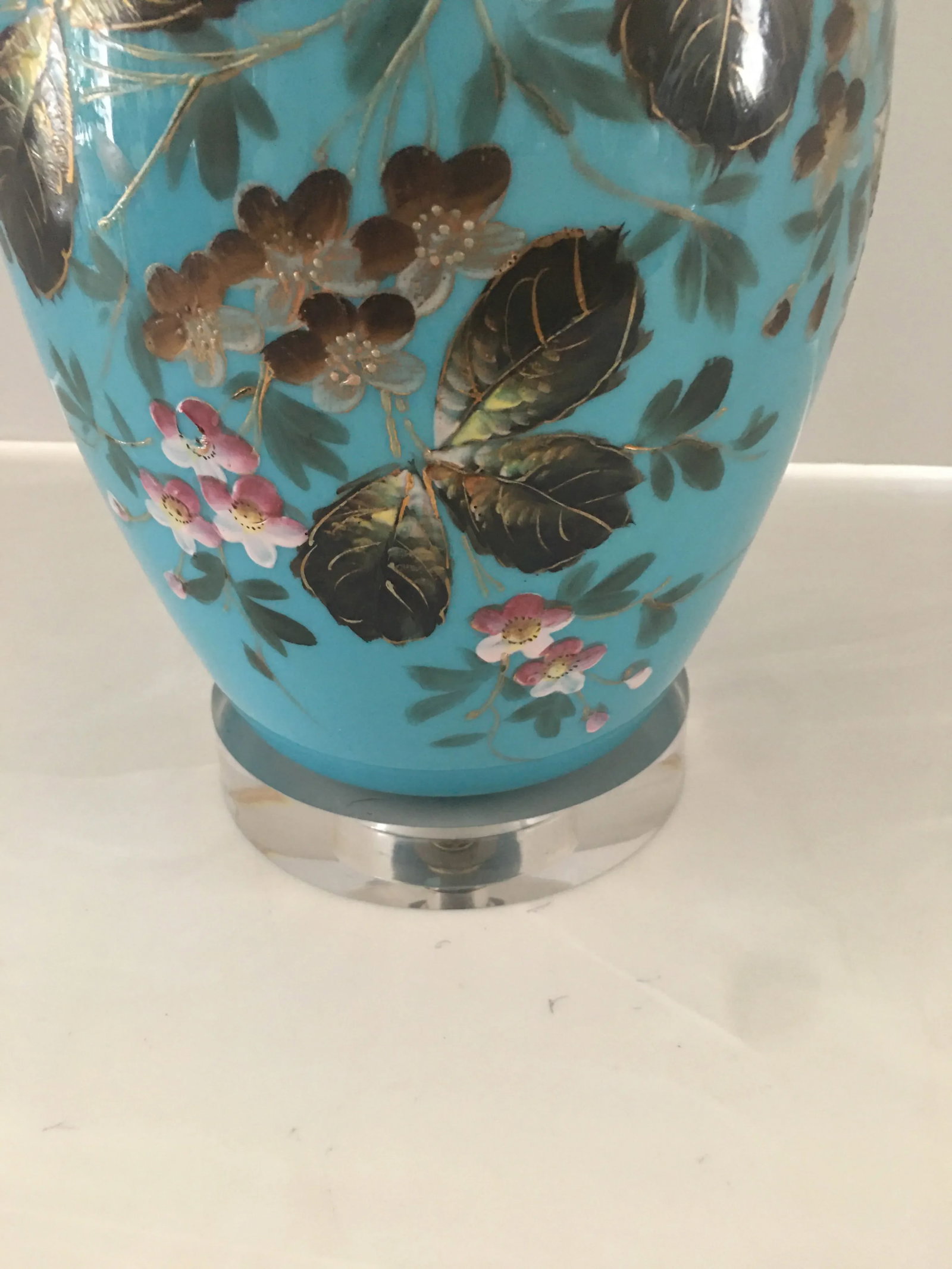 Bristol Glass Lamp on Lucite Base Table Lamp - 4
