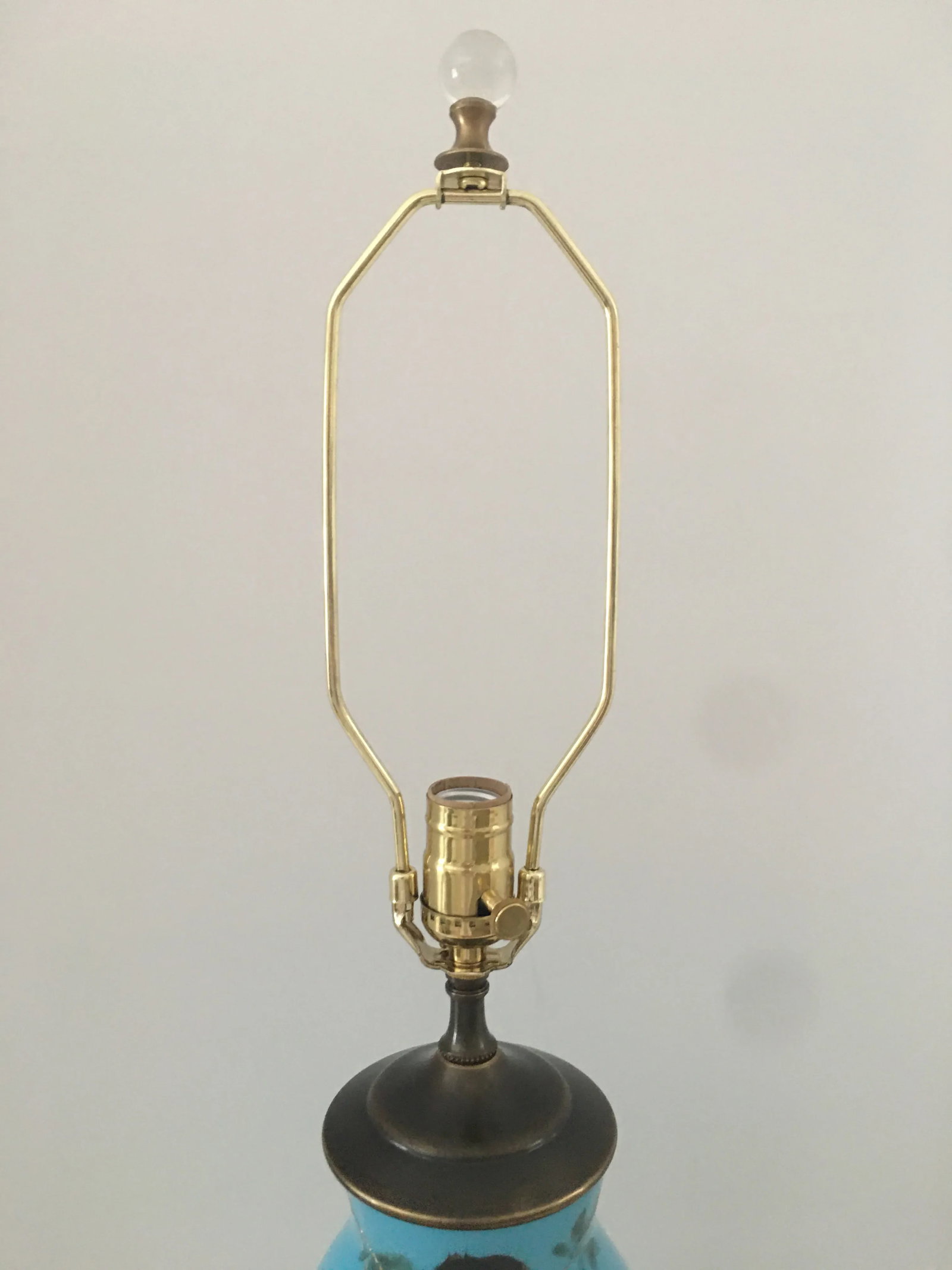 Bristol Glass Lamp on Lucite Base Table Lamp - 7