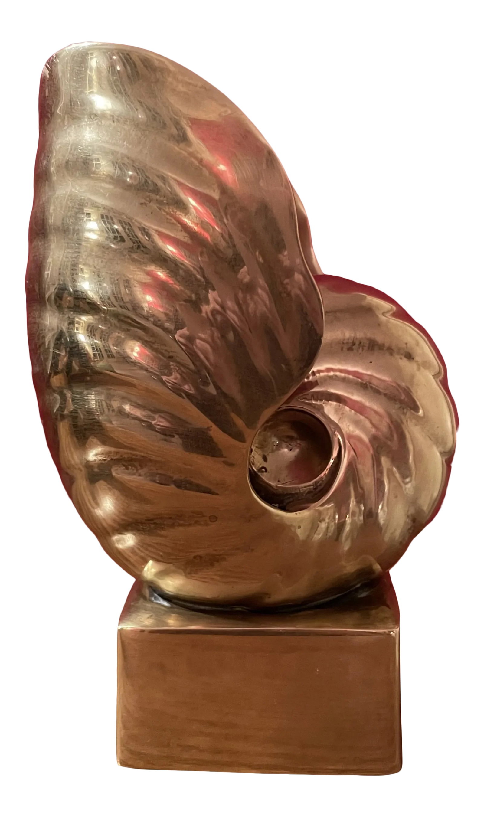Vintage Signed Brass Nautilus Shell Sculpture: This beautiful piece is a modern sculpture of a nautilus shell on a brass block. It has a signature which looks to be G. H. but not sure the artist. More unique than other nautilus cachpot normally