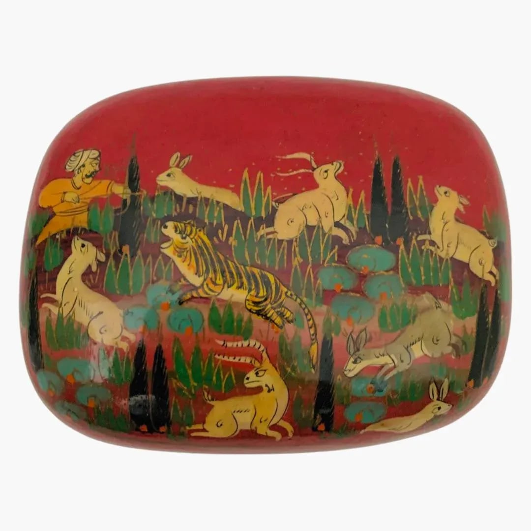 Vintage Hunter Tiger Kashmir Trinket Domed Box India Paper Mache Lacquer - 2