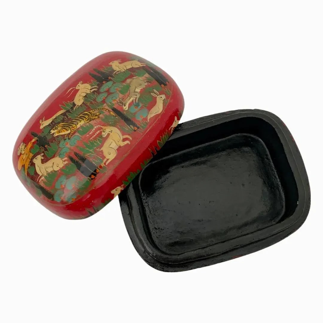 Vintage Hunter Tiger Kashmir Trinket Domed Box India Paper Mache Lacquer - 8