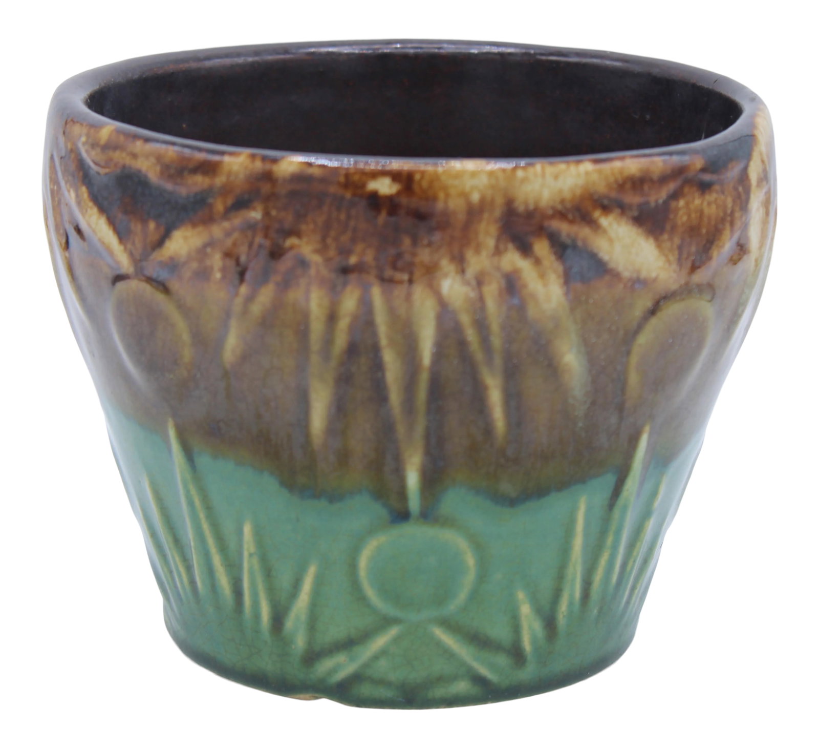 Vintage Boho Chic Hand Thrown Pottery Ceramic Flower Pot / Planter: A lovely vintage pottery pot with fine, raised detail. This would be a superb planter for housing succulents, a cactus, or brighten it up with sunflowers! Condition: Alterations: Original Condition Un