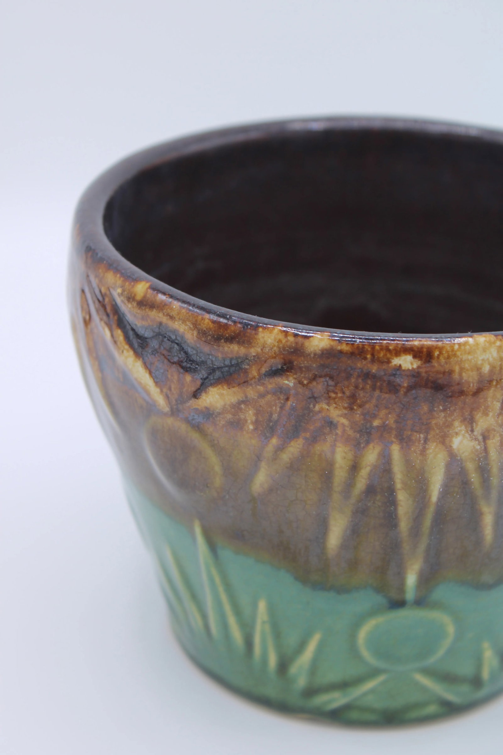 Vintage Boho Chic Hand Thrown Pottery Ceramic Flower Pot / Planter - 7