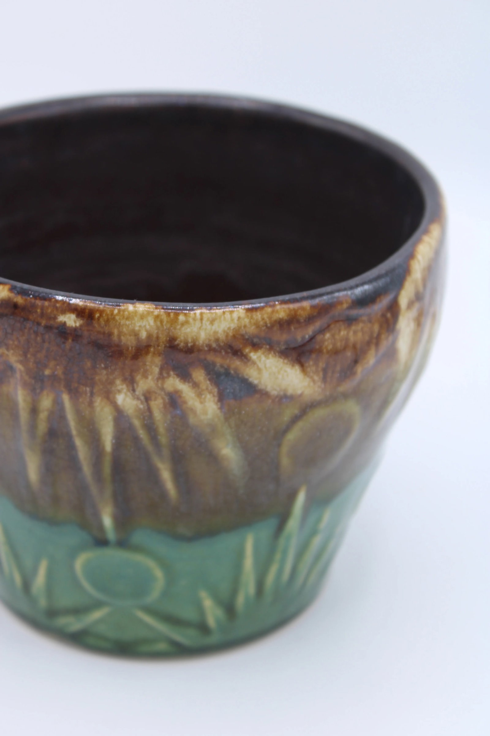 Vintage Boho Chic Hand Thrown Pottery Ceramic Flower Pot / Planter - 8