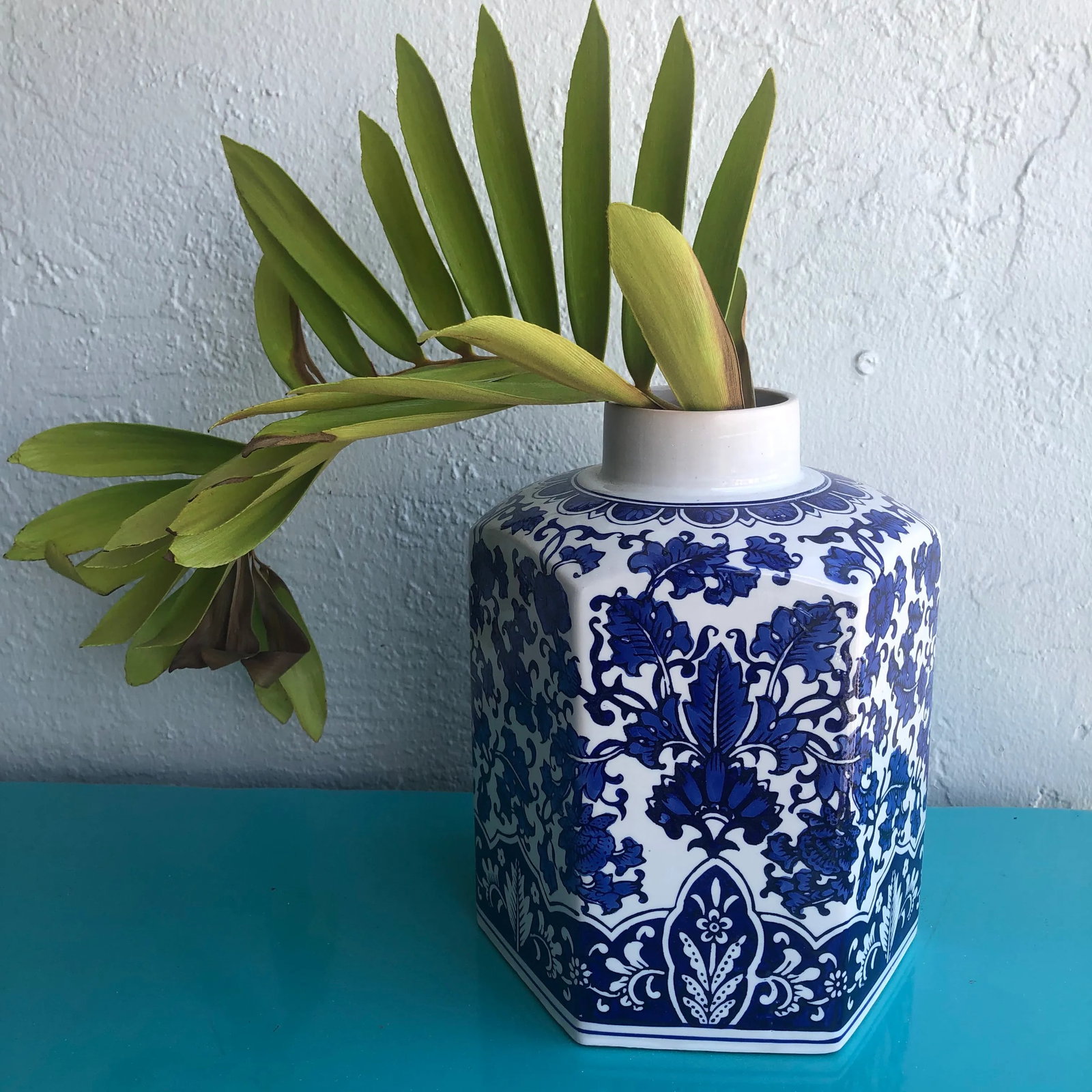 1980s Blue & White 6-Sided Ginger Jar - 3