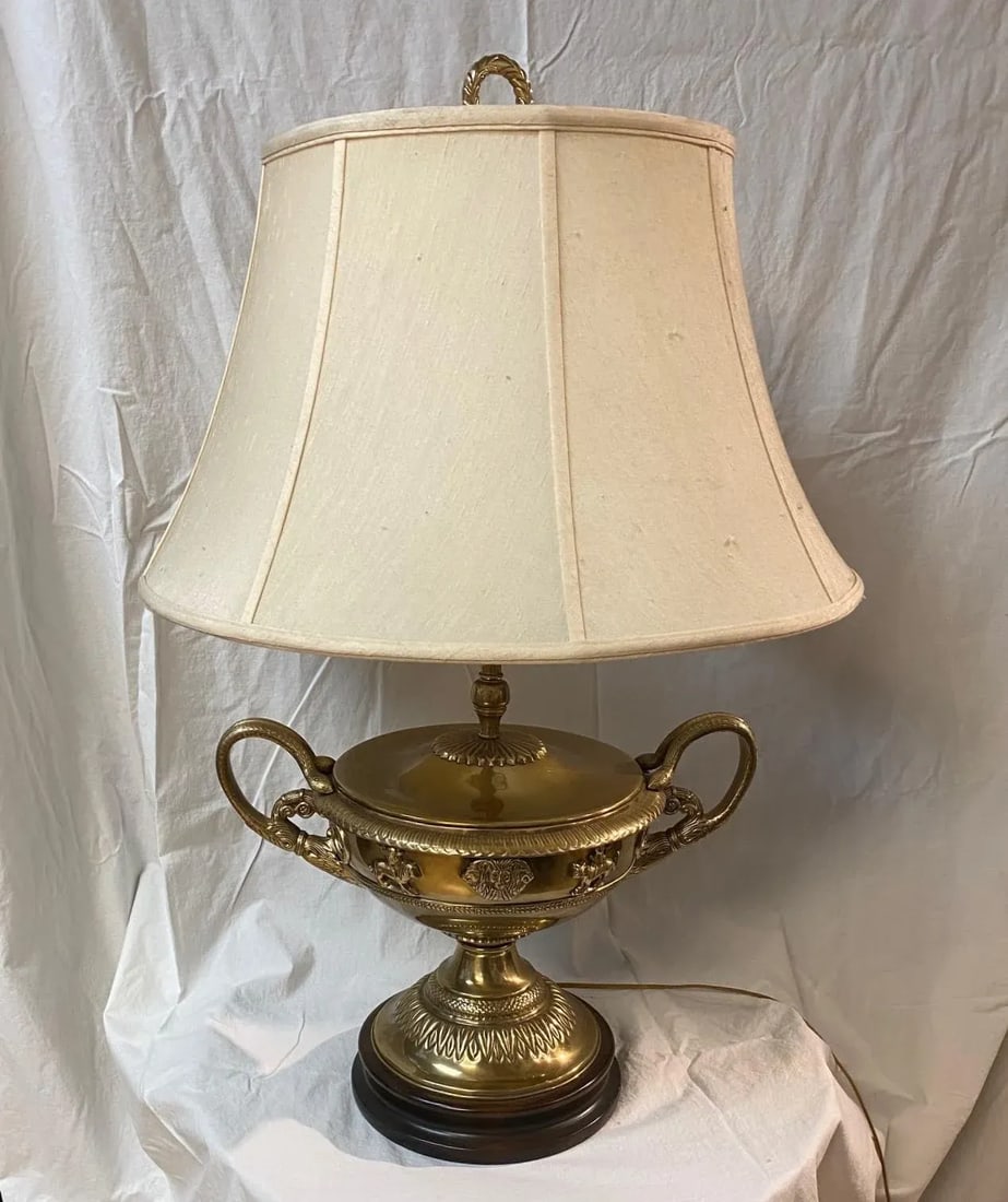Vintage Lamp With Snake Arms on Urn - 11