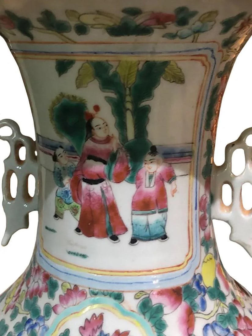 1940s Chinese Famille Rose Porcelain Vases- a Pair - 5
