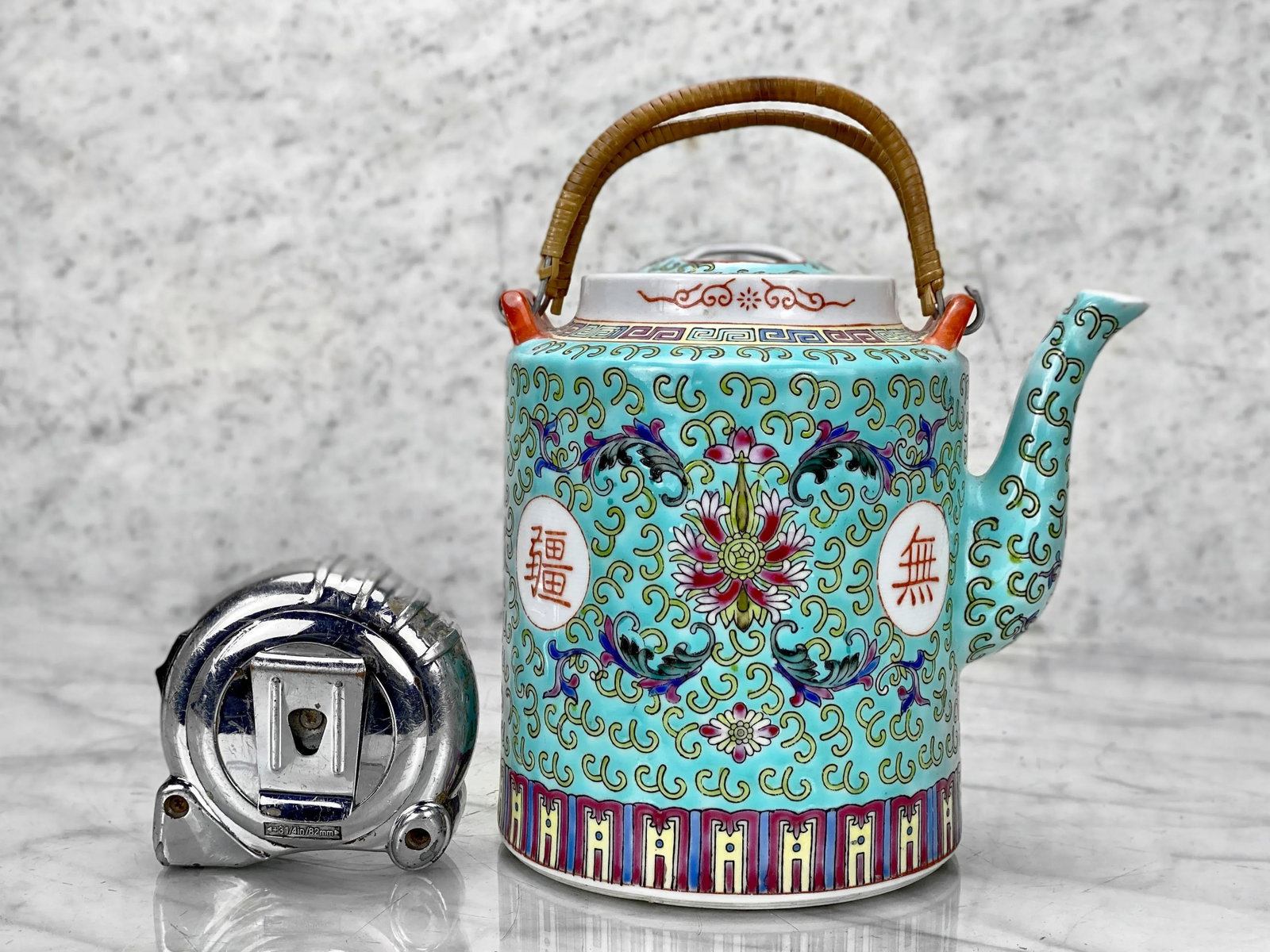 Vintage Chinese Porcelain Famille Verde Enamel Floral Motif Teapot - 2