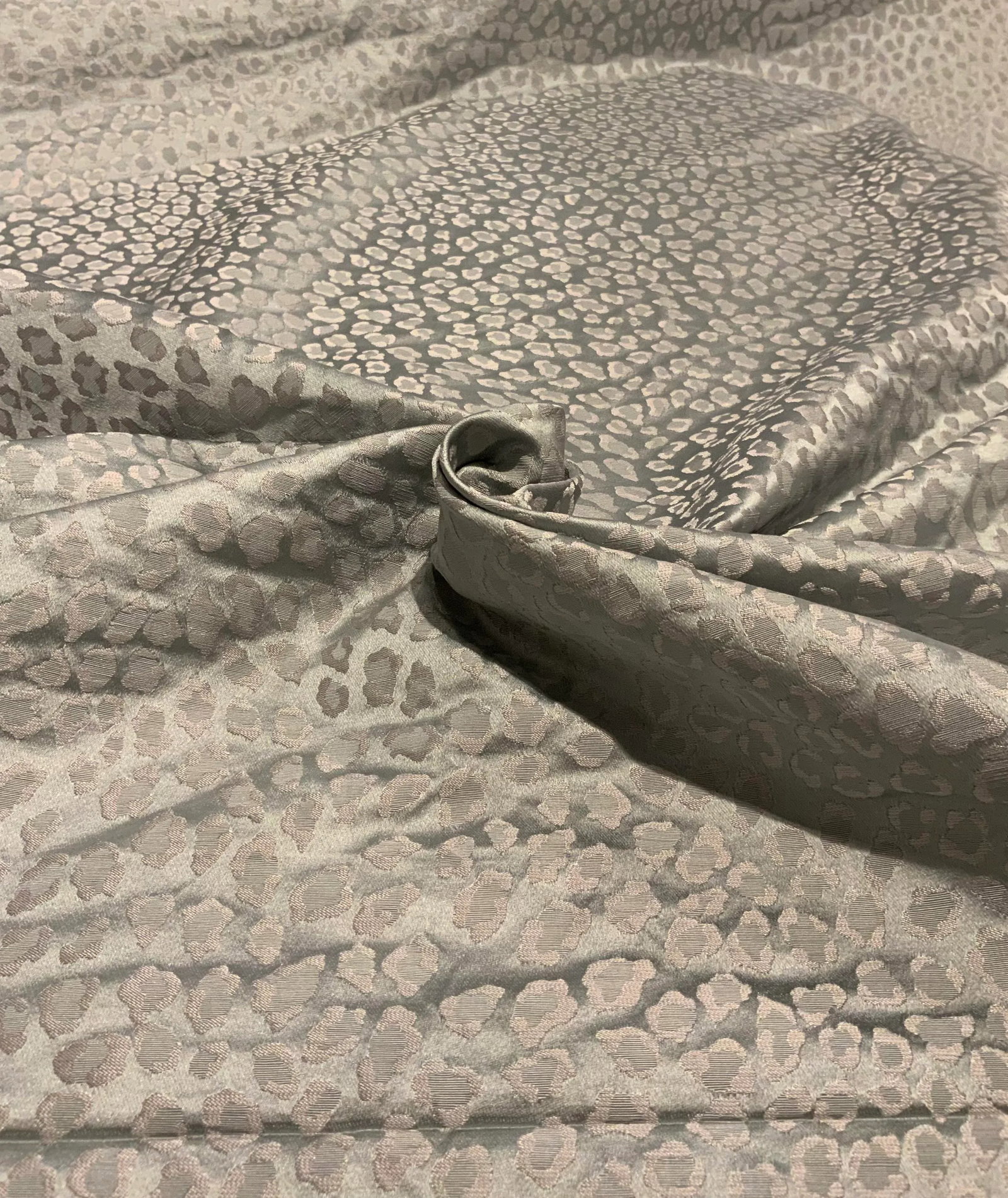 Caracole Faux Silk Platinum Leopard Print Designer Fabric - 9.5 Yards - 4