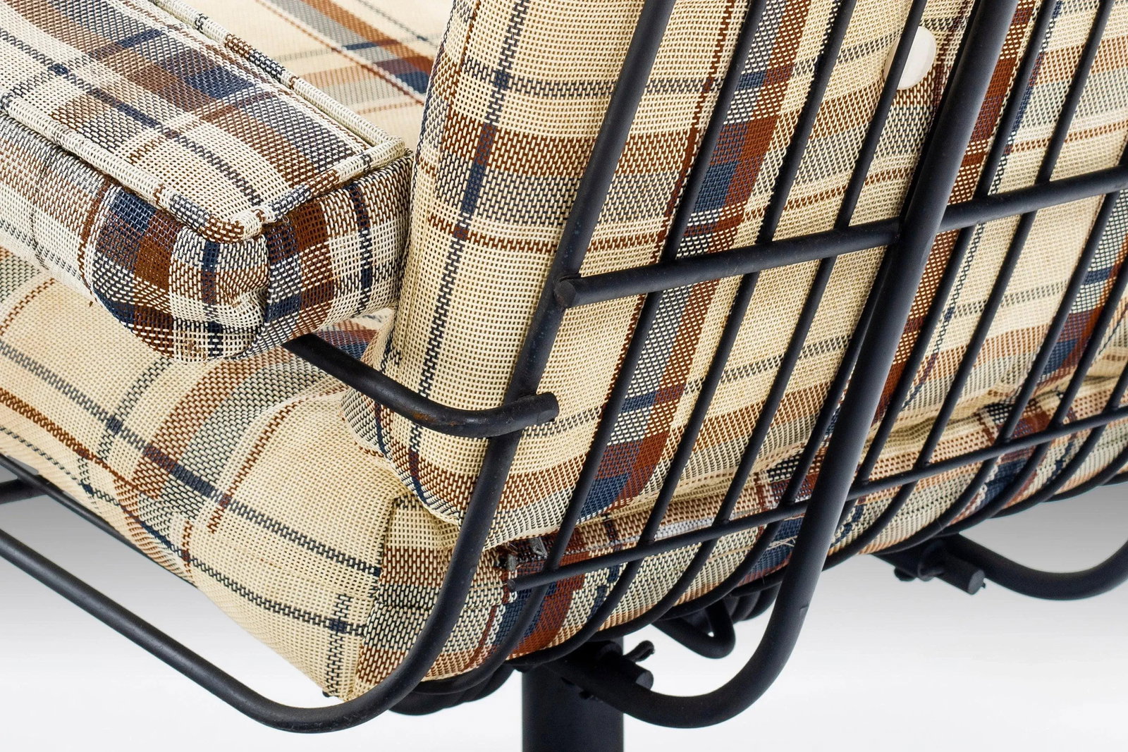 Mid Century Modern Iron Wire Swiveling Patio Chairs, circa 1960's - A Pair - 12