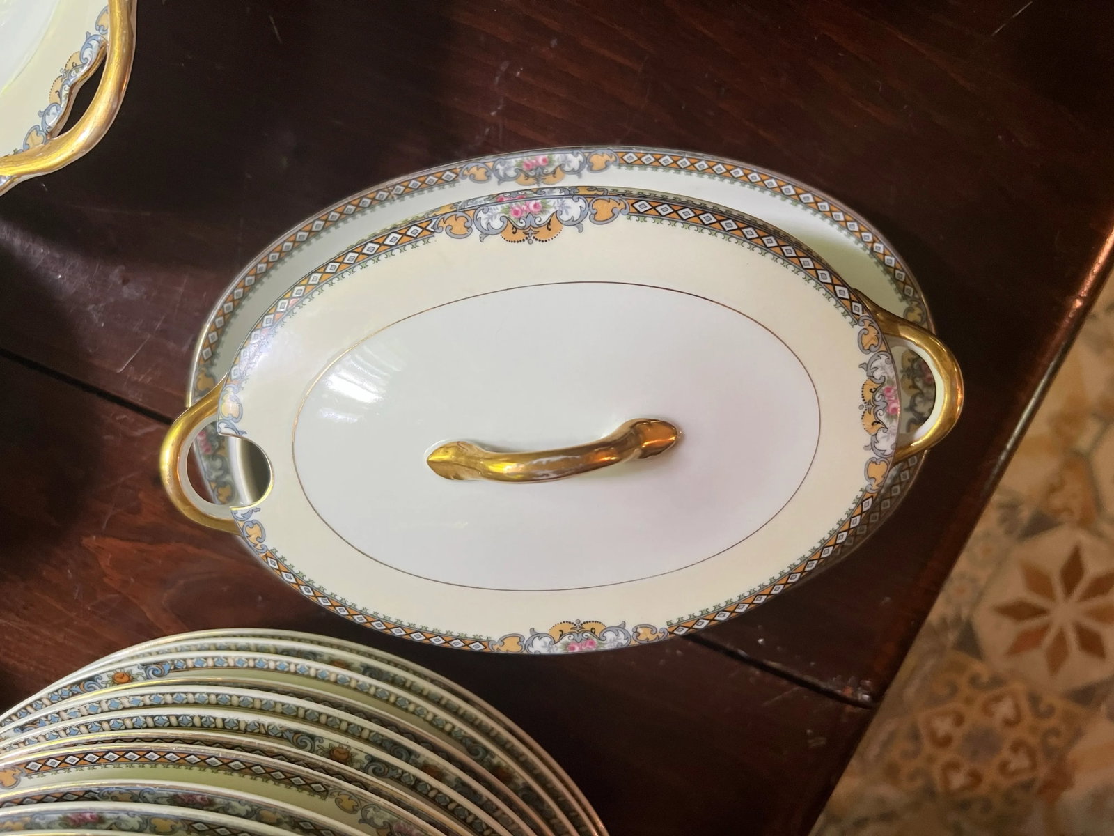 Antique Noritake Meringo, Made in Japan- 56 Pieces - 7