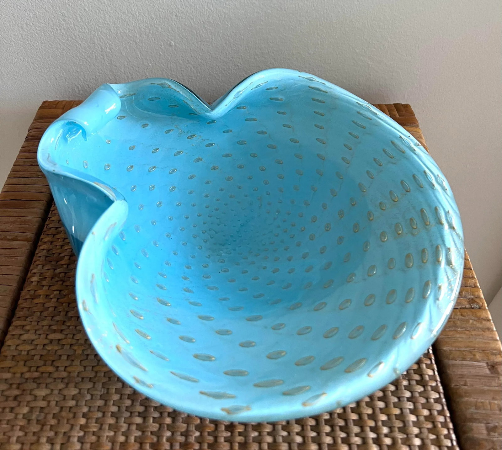 Mid 20th Century Turquoise Alfredo Barbini Murano Attributed Bowl in the Shape of a Shell - 3