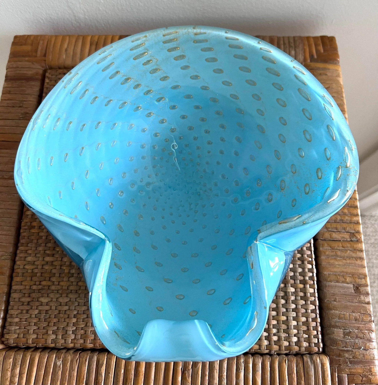 Mid 20th Century Turquoise Alfredo Barbini Murano Attributed Bowl in the Shape of a Shell - 5