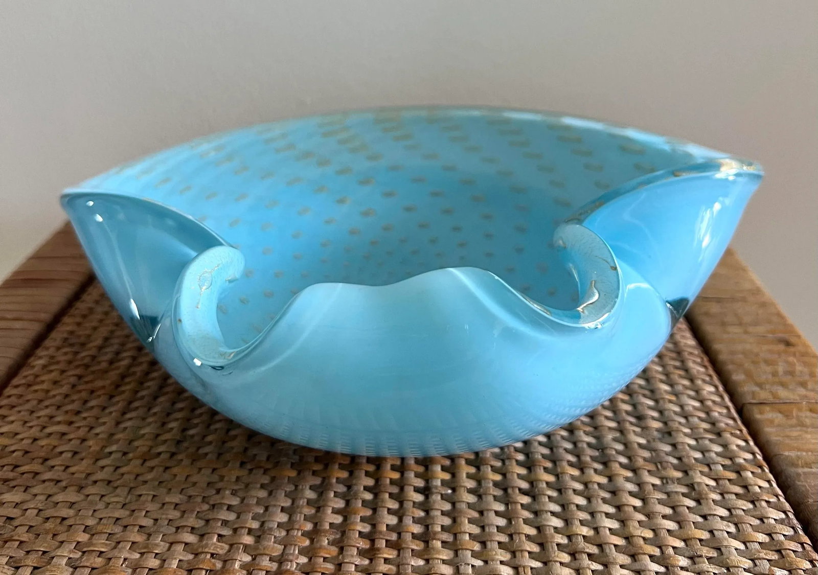 Mid 20th Century Turquoise Alfredo Barbini Murano Attributed Bowl in the Shape of a Shell - 8
