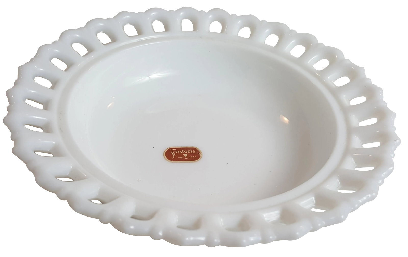 Fostoria Randolf Lace Edge Bowl: This beautiful Mid-Century bowl will add to any table setting. It can also be used as an accent piece with floating flowers or a candle. Condition: Alterations: Original Condition Unaltered Imperfecti