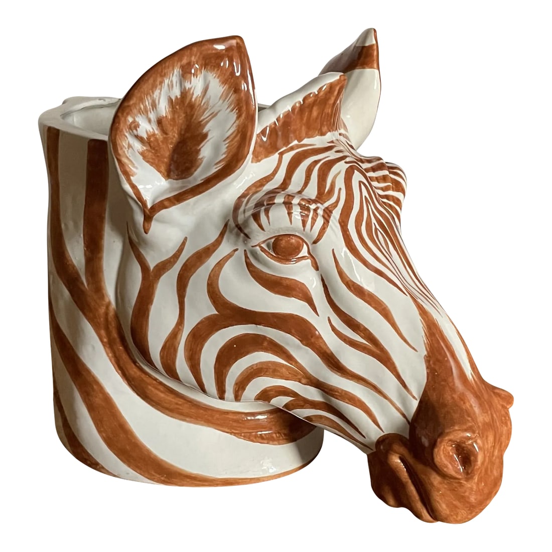 Vintage Italian Ceramic Zebra Planter: This is a fantastic planter made in Italy for Bonwitt Teller. Wonderfully realistic and very rare to find!! Condition: Alterations: Original Condition Unaltered Imperfections: Some Imperfections