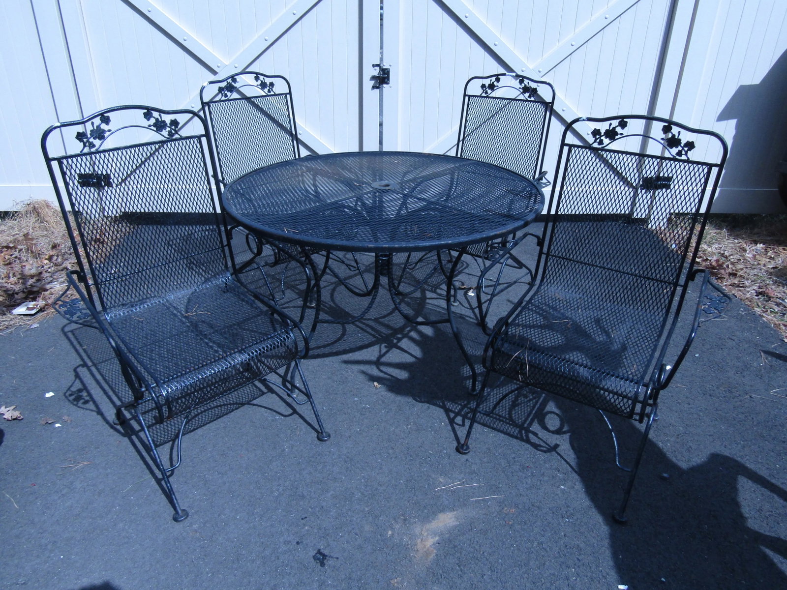 Vintage Metal Outdoor Dining Set - 6