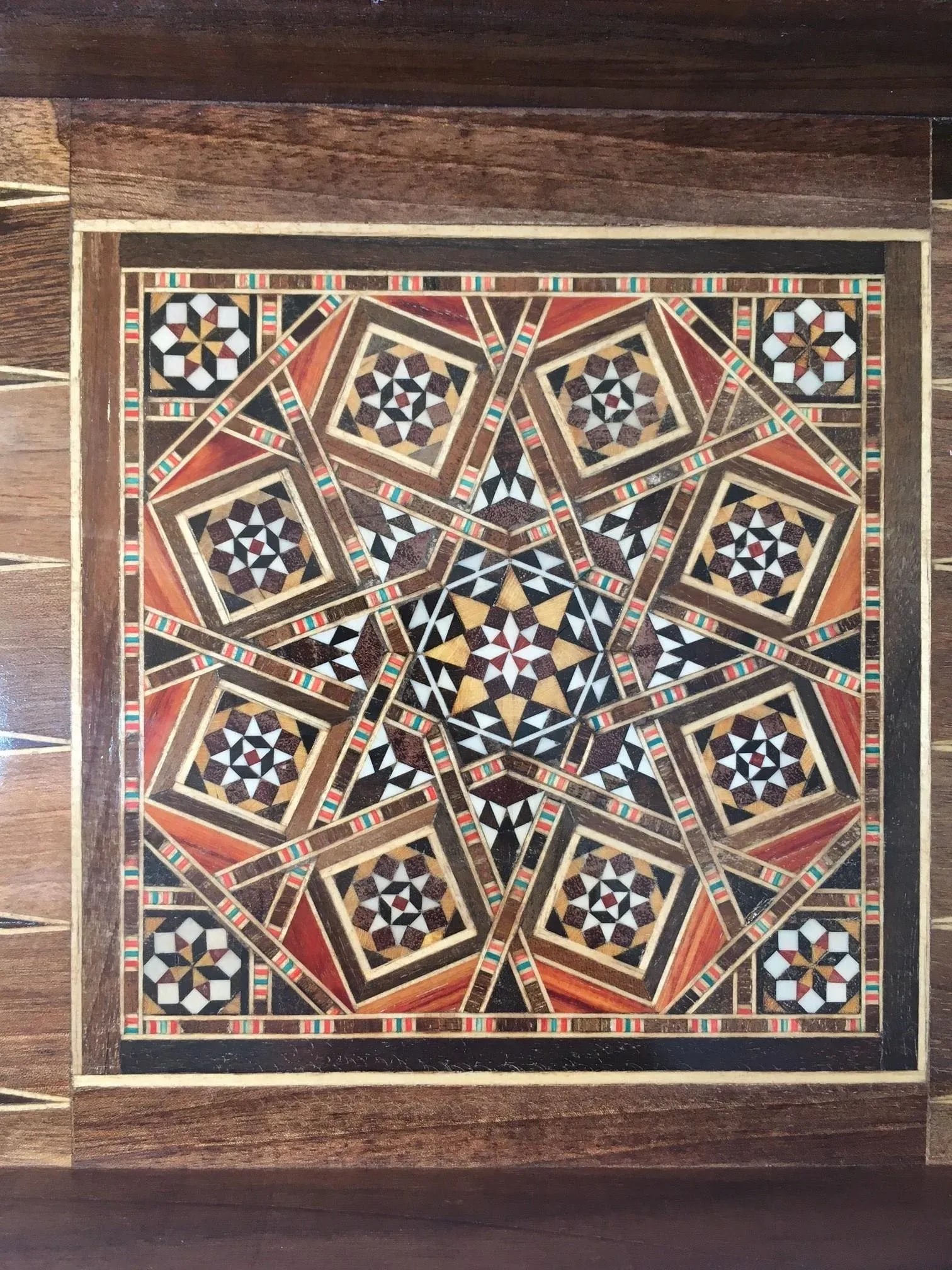 Vintage 1970s Moroccan Inlaid Mosaic Inlaid Backgammon and Chess Box - 10