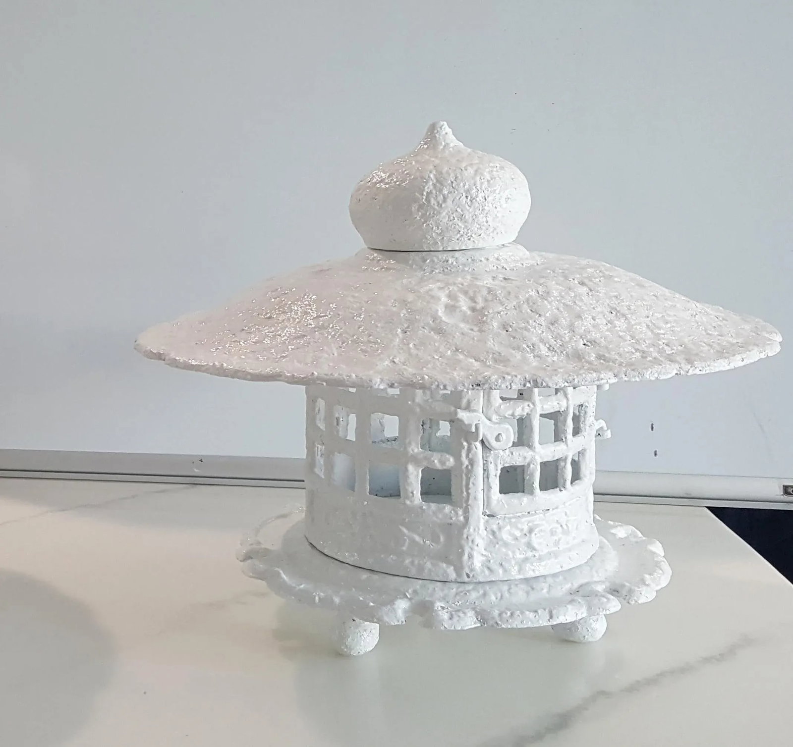 1960s White Gloss Enamel Cast Iron Pagoda Garden Lanterns - a Pair - 4