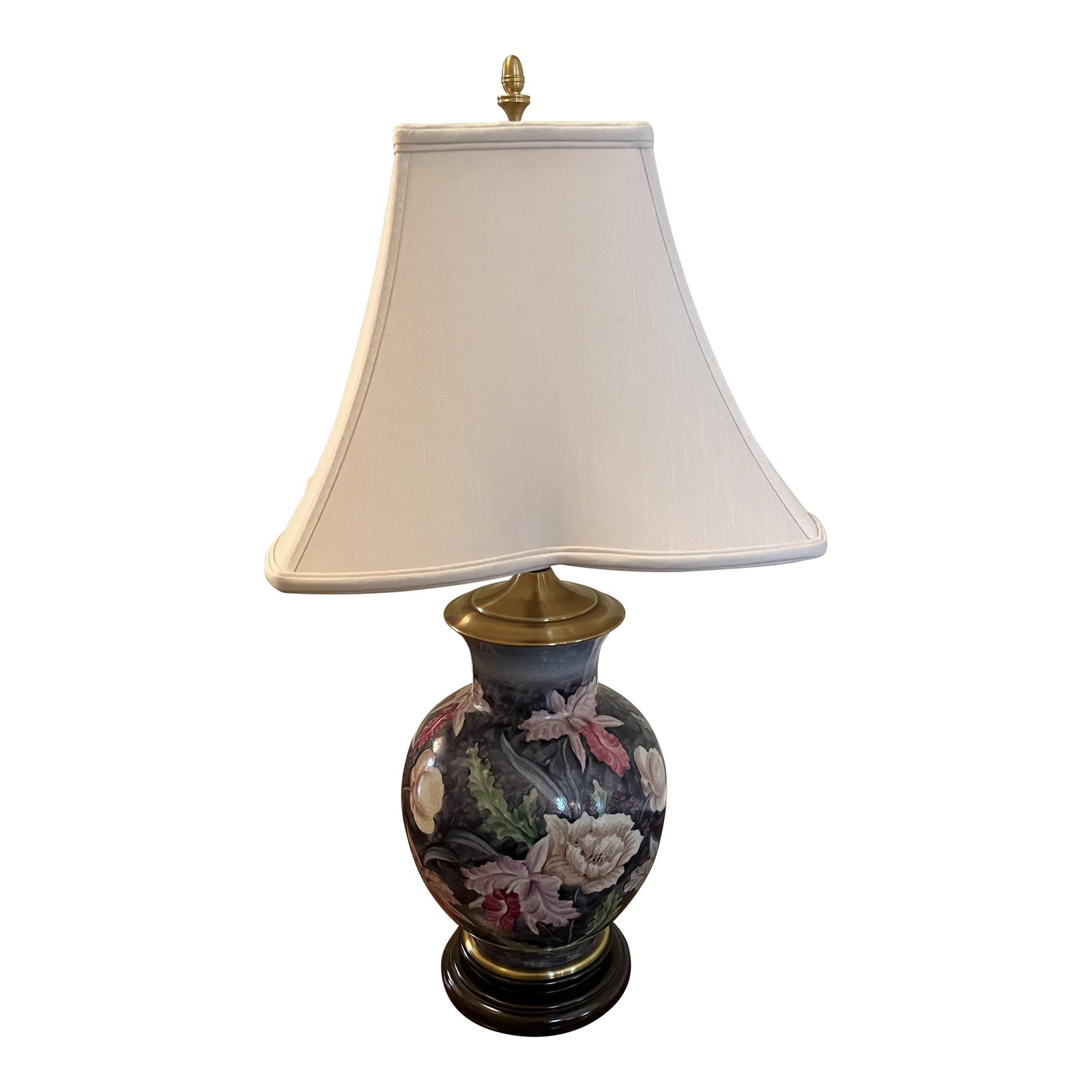 Vintage 1970s Wildwood Table Lamp: Gorgeous, iconic, mint condition Wildwood Ceramic table lamp with new ivory silk shade. Will be shipped with shade detached. Condition: Alterations: Original Condition Unaltered Imperfections: Some
