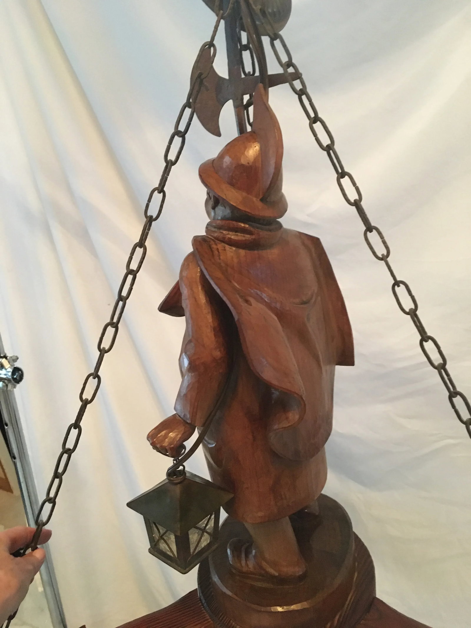 1930s German Carved Night Watchman Chandelier - 12