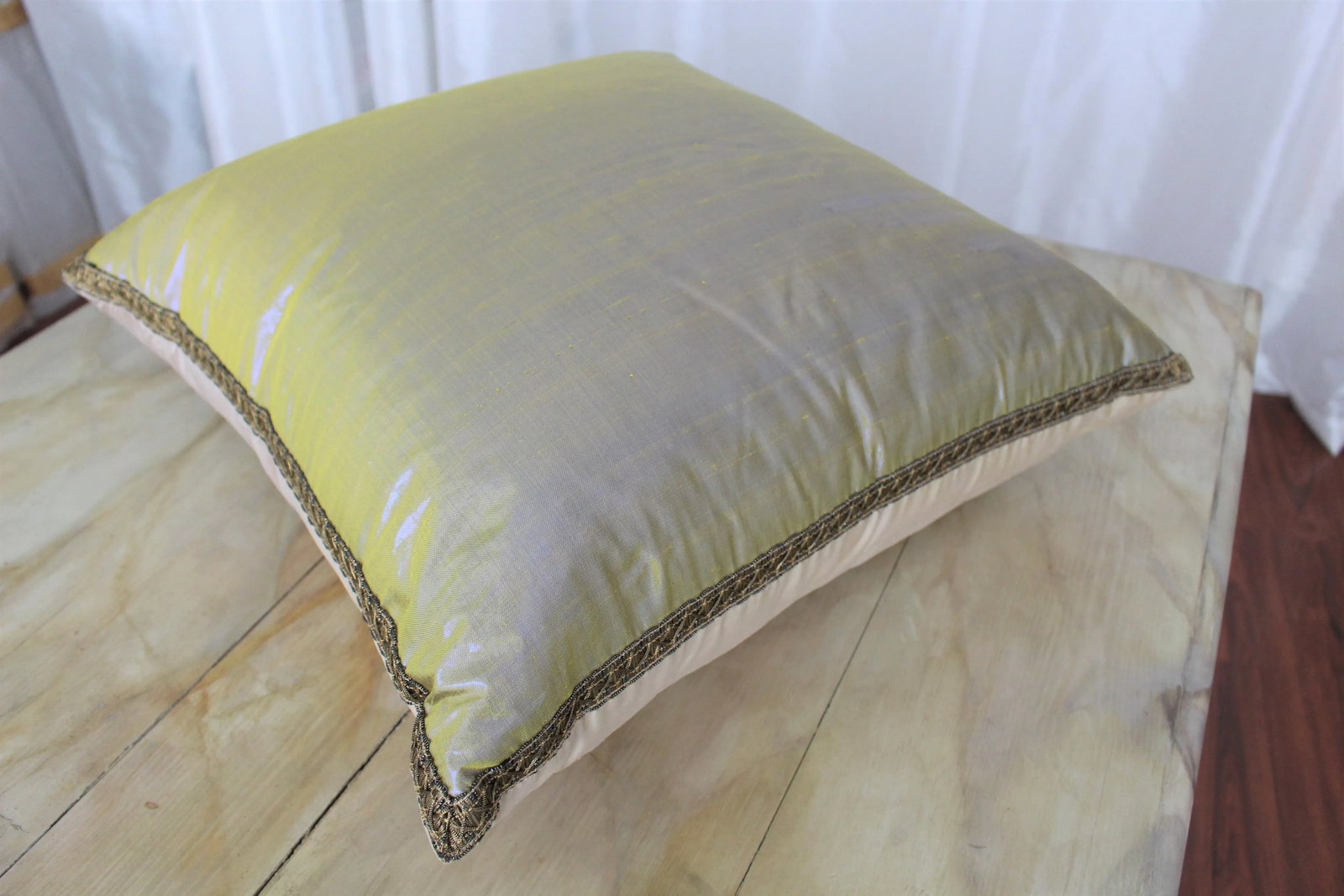 Isabelle H. Dual Color Metallic Silk Pillow - 3
