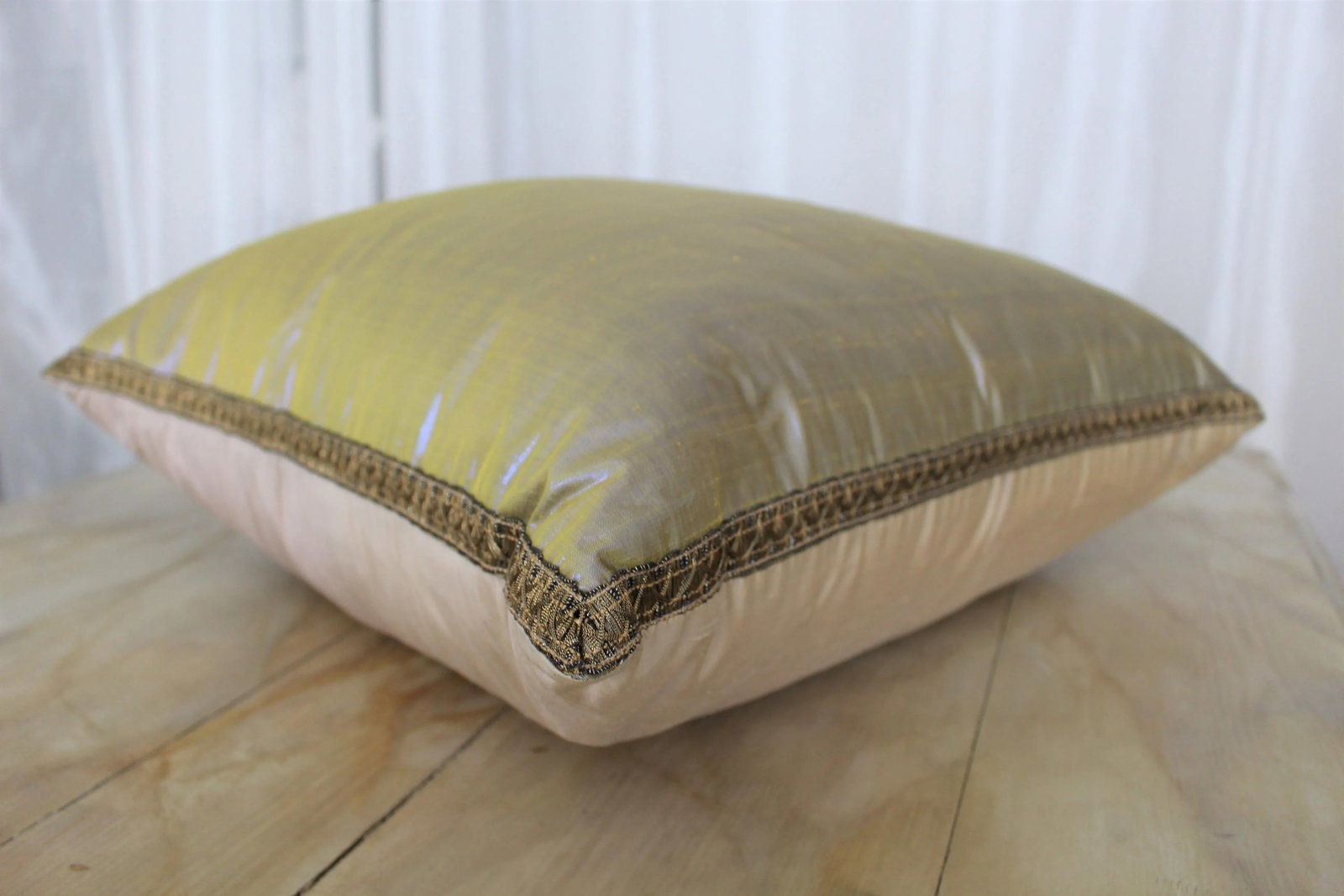 Isabelle H. Dual Color Metallic Silk Pillow - 4