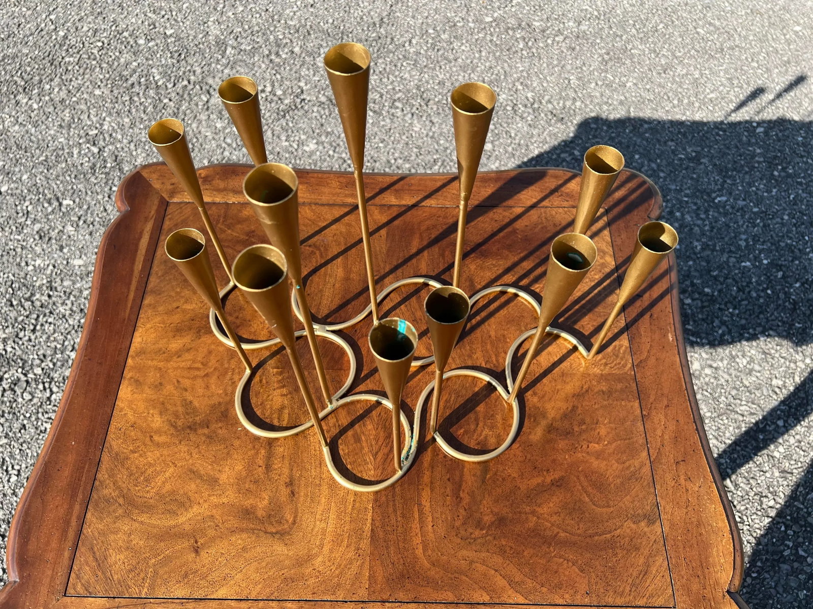 1960s Daisy Bronze Candle Holder - 3