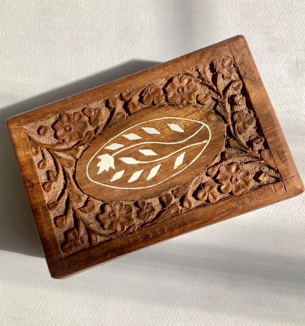 1970's Hand Carved Himalayan Sheesham Wood Jewelry Box - 4