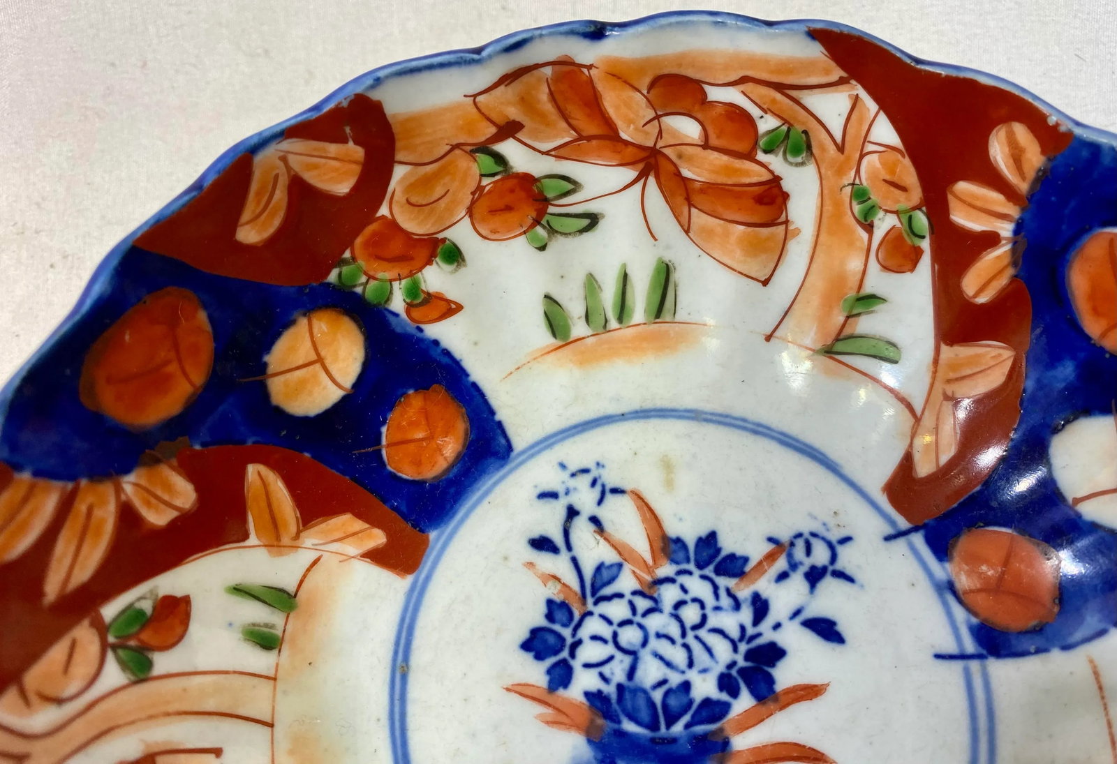 Antique Imari Bowl Hand Painted With Butterflies, Fruit and Floral Arrangements - Circa 1890 - 8