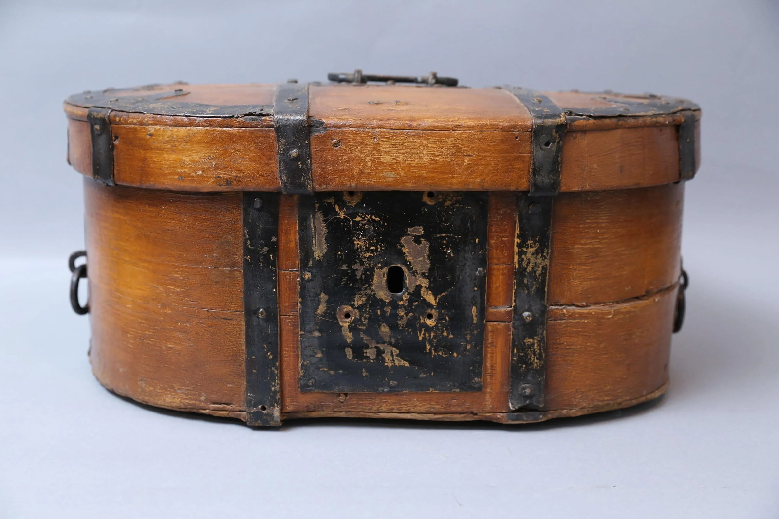 19th-Century Swedish Baroque Box With Iron Mounts - 3